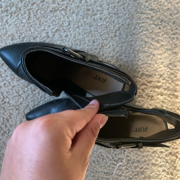 Black booties - Picture 2 of 5